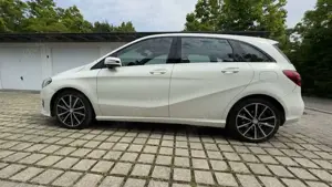 Mercedes-Benz B 200 B 200 7G-DCT Urban