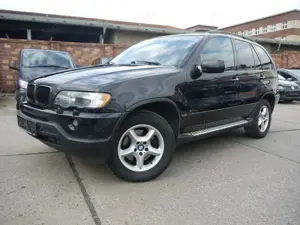 BMW X5 3.0i /Leder/Automatik/Sportpaket/Navi Bild 3