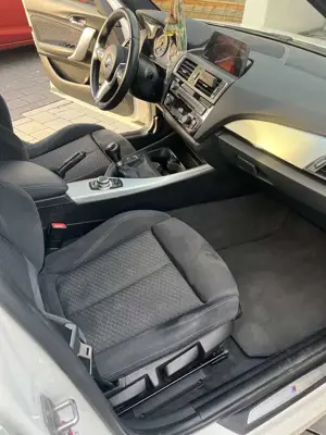 BMW 118 118i M Sport Bild 5