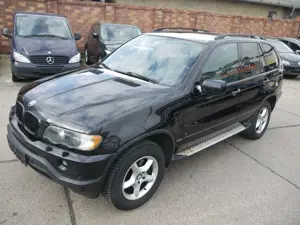 BMW X5 3.0i /Leder/Automatik/Sportpaket/Navi Bild 5