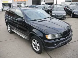 BMW X5 3.0i /Leder/Automatik/Sportpaket/Navi Bild 4