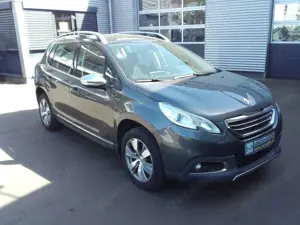 Peugeot 2008 Allure Bild 2