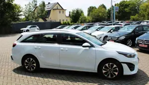 Kia Ceed SW / cee'd SW PHEV Automatik LED Nav Scheckh Bild 5