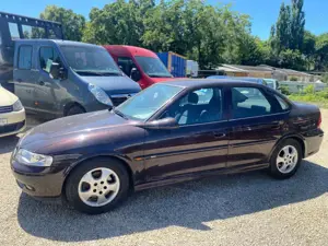 Opel Vectra B 1.6 16V Comfort 1.Hand Klima Alufelgen Bild 4