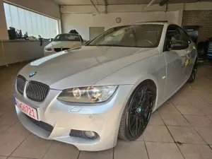 BMW 335 i N54 / Automatik / M Paket / Leder / Navi /
