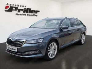 Skoda Superb 2.0 TSI DSG Combi Style/NAVI/ACC/LED/DAB+