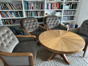 Sitzgruppe Tisch+4 Sessel