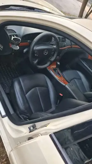 Mercedes-Benz E 200 CDI Automatik Elegance DPF Bild 5