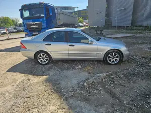 Mercedes-Benz C 200 Kompressor Elegance Bild 4