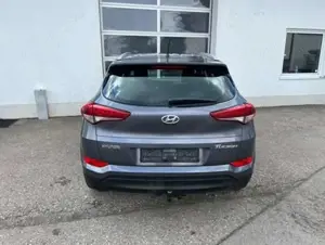 Hyundai TUCSON blue Trend 2WD (TL) Bild 4