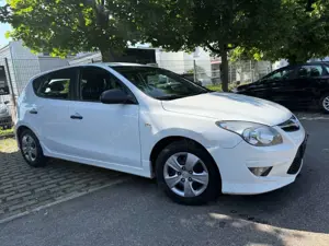 Hyundai i30 FIFA WM Edition-Klima-FH-I Hand Bild 1