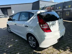 Hyundai i30 FIFA WM Edition-Klima-FH-I Hand Bild 4