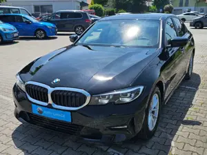 BMW 318 318d*Limo*Advantage*Sthz*Virtual*DAB*NAVI*Keyless*