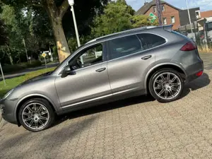 Porsche Cayenne 3.0 TDI 320 Ps Bi-Xenon Leder Navi 22 Zoll Panoram Bild 5