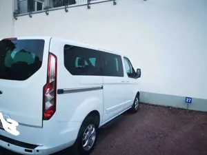 Ford Tourneo Custom Tourneo Custom 300 L1H1 VATitanium Bild 2