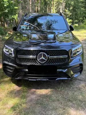 Mercedes-Benz GLB 200 7G-DCT AMG Line