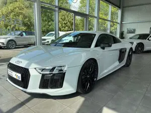 Audi R8 Coupe 5.2 FSI quattro/erst 20717/RAUTE Bild 3