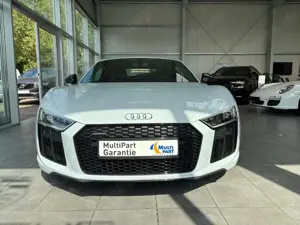 Audi R8 Coupe 5.2 FSI quattro/erst 20717/RAUTE Bild 2