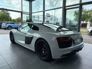 Audi R8 Coupe 5.2 FSI quattro/erst 20717/RAUTE Bild 4