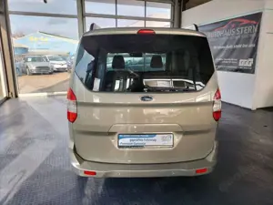 Ford Tourneo Courier Titanium * Bluetooth * Tempomat Bild 5