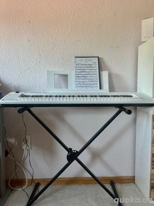 New Yamaha piaggero np12 White + Sustain Pedal + Headphones + KeyboardStand