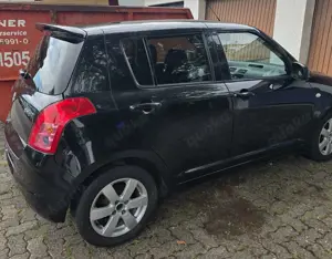 Suzuki Swift Swift 1.3 Black and White