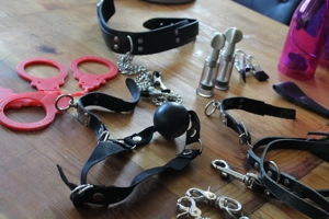 " Lust u. Disziplin " Konsequenter Dom sucht junge devote zur Ausbildung ( gerne Anfängerin)