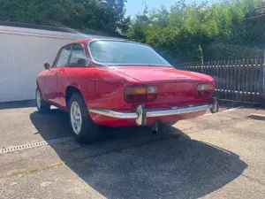 Alfa Romeo GT 2000 Bertone Bild 5