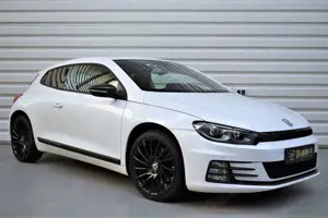 Volkswagen Scirocco 2.0 TSI AUTOMATIK*SITZH*KLIMAAUT*PDC*XENON