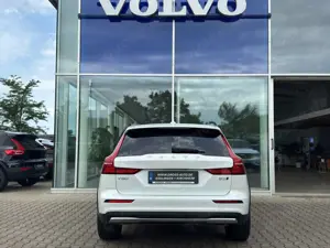 Volvo V60 Cross Country B5 Ultimate Bright AWD Bild 5
