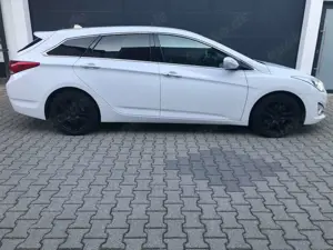 Hyundai i40 cw FIFA World Cup Edition Xenon Keyless Kam. Bild 4