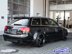 Audi RS4 Avant 4.2 Quattro Schalensitze/Audi Exclusive