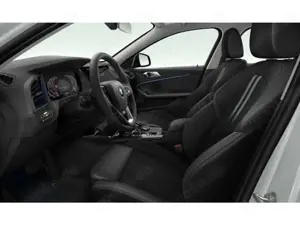BMW 118 i Sport Line Klimaaut. Sportsitze PDC HIFI Bild 3