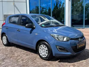 Hyundai i20 Trend 1.2 Benzin 63 Kw Klima 1 Hand