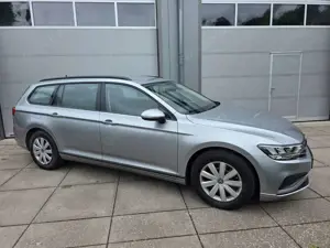 Volkswagen Passat Variant /LED/Navi/AHK schwenkbar/ACC/Lane Bild 4