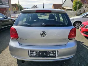 Volkswagen Polo V Style 1,4L 93000 Km Klima 8x bereift Bild 3