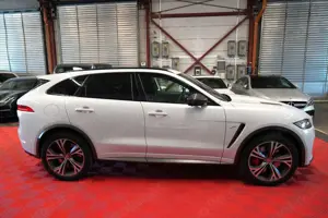 Jaguar F-Pace F-PACE SVR 5.0 V8 Kompressor *1.Hand*Unfallfrei* Bild 4