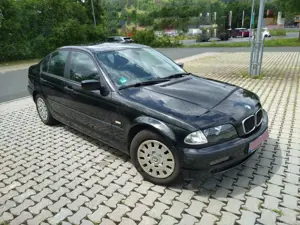 BMW 318 318i