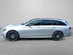 Mercedes-Benz E 400 d 4MATIC T-Modell AMG*Nav*HUD*PDC*LED*360° Bild 3