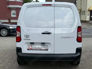 Toyota Proace *Klima*Benziner*1.Hand*Bodenplatte* Bild 5
