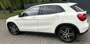 Mercedes-Benz GLA 200 GLA 200 (156.943)