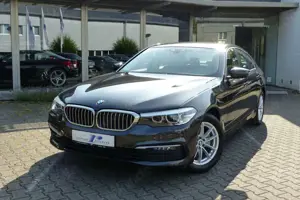 BMW 520 d  Aut. AHK Navi Tempo SHZ PDC Bild 2