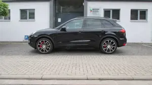 Porsche Cayenne Turbo 1. Hand Bose 21" mtl.279,-