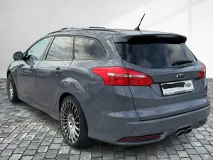 Ford Focus Focus Turnier Turnier 2.0 EcoBoost ST mit Leder-Sp Bild 5