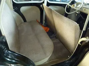 Renault Others 4 CV Cremeschnittchen, Originalzustand Bild 5