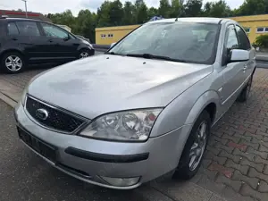 Ford Mondeo Ghia