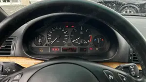 BMW 320 320d 3250 Bild 3