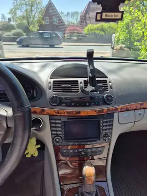 Mercedes-Benz E 220 E 220 CDI Automatik Elegance DPF