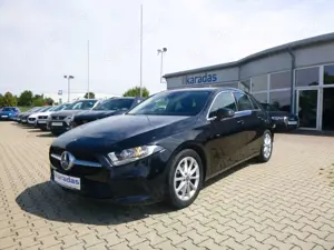 Mercedes-Benz A 180 ProgressiveAUT/NAVI/Sitzheiz/SR NEU