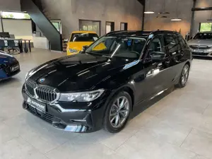 BMW 320 d Touring xDr. Sport Line LED Teilleder LiveC